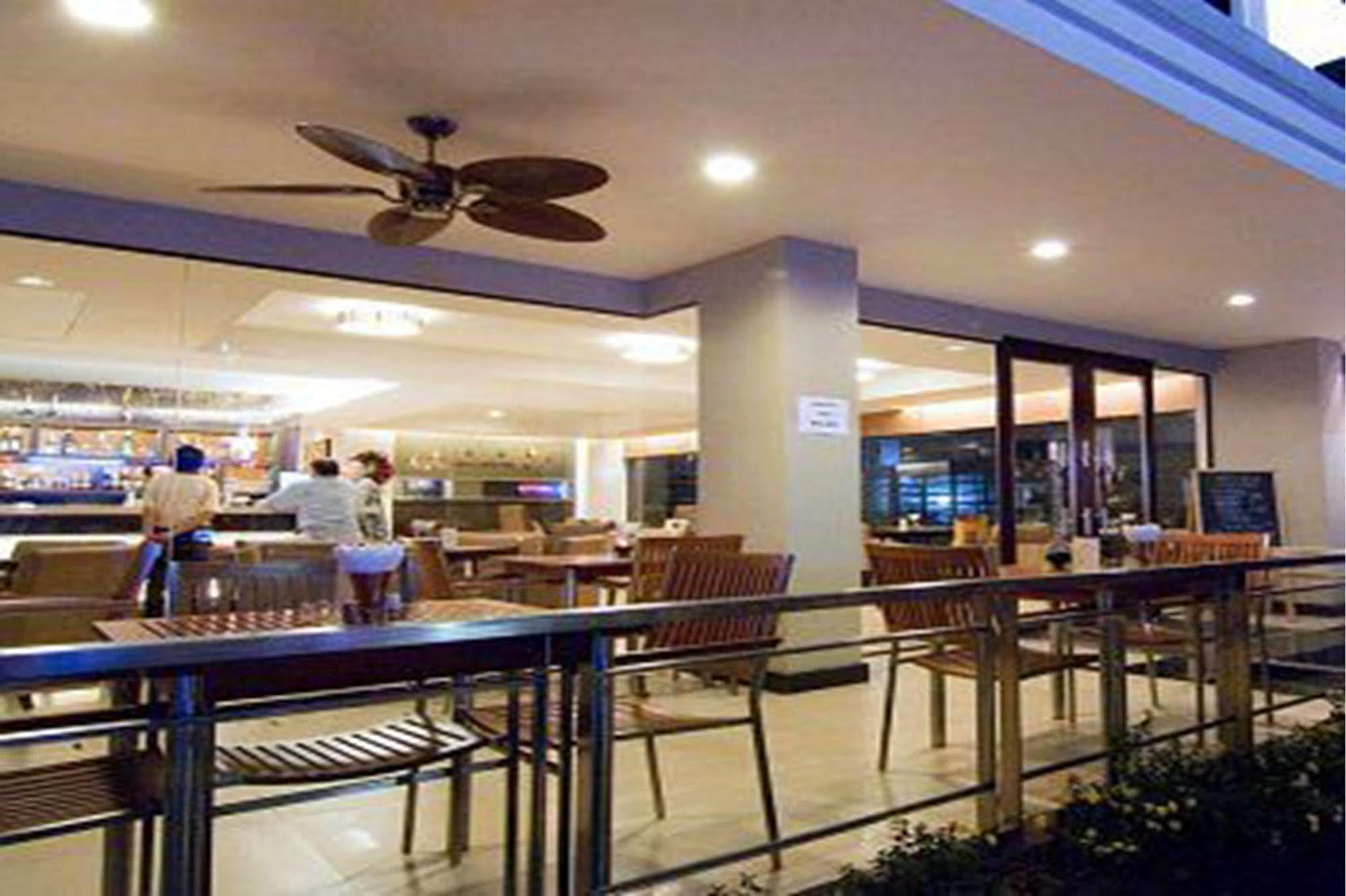 The Dawin Hotel Bangkok Exterior photo
